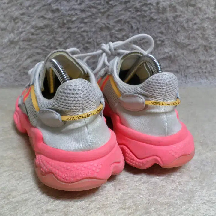 [BUNJANG] Adidas Ozweego Sneakers / 후루룩구제 245 아디다스 오즈위고 운동화 중고 신발