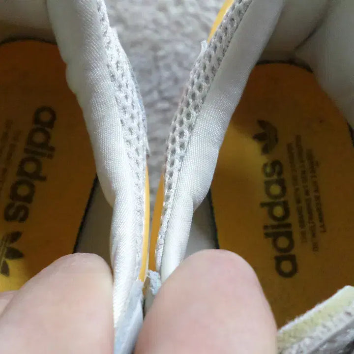 [BUNJANG] Adidas Ozweego Sneakers / 후루룩구제 245 아디다스 오즈위고 운동화 중고 신발