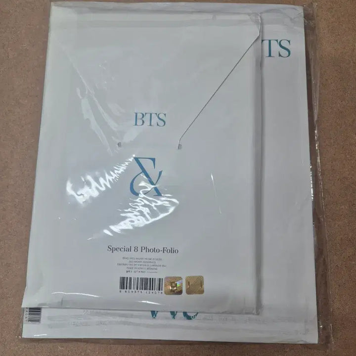 [BUNJANG] BTS Us, Ourselves Special Photofolio / (미개봉)BTS Us, Ourselves 스페셜 포토폴리오
