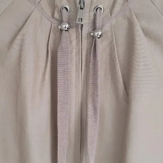 [BUNJANG] Renoma Beige Blouse / 레노마 베이지색