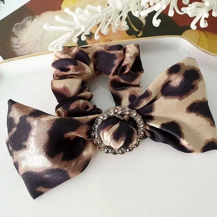 [BUNJANG] Leopard Print Ribbon Hair Scrunchie / 레오파드 리본 큐빅 헤어슈슈(새상품)