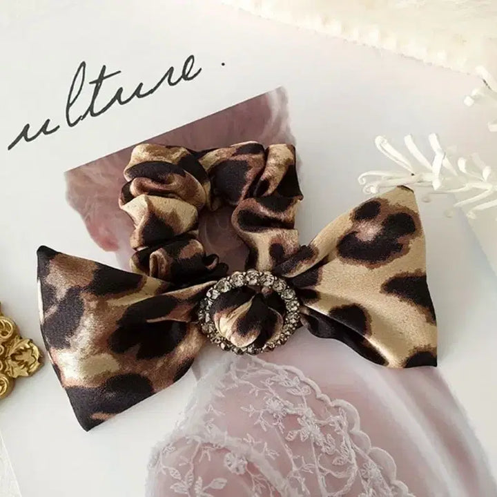 [BUNJANG] Leopard Print Ribbon Hair Scrunchie / 레오파드 리본 큐빅 헤어슈슈(새상품)