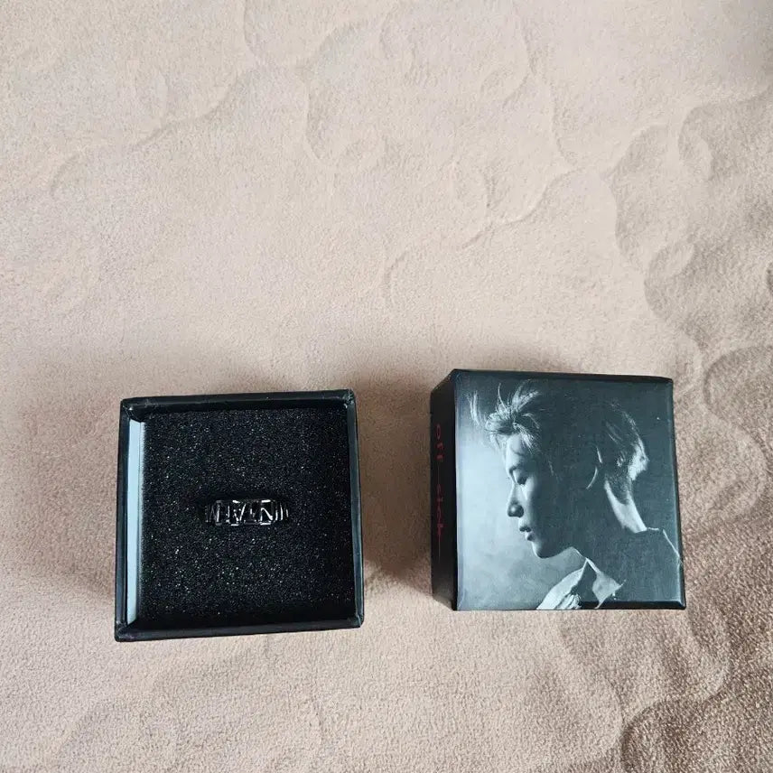 [BUNJANG] Taemin Off-Sick Ring / 태민 offsick 반지 팔아요