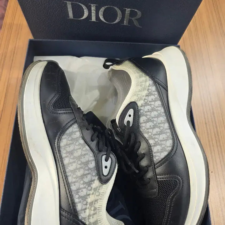[BUNJANG] Dior B25 Runner Sneakers Black Suede / 디올 B25 러너 스니커즈 블랙 스웨이드 화이트 41.5 사이즈
