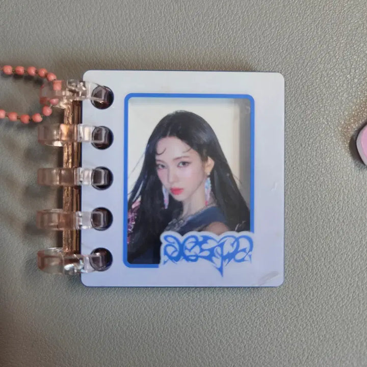 [BUNJANG] aespa Karina Armageddon Acrylic Photocard Holder MD / 에스파 카리나 아마겟돈 아크릴 홀더 MD 판매