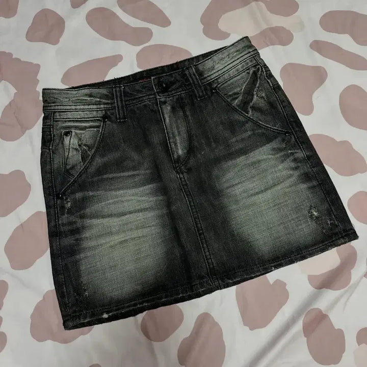 [BUNJANG] Vintage Y2K Wash Distressed Grey Denim Skirt / 빈티지 펑투케 와투케 y2k 워싱 데미지 그레이 청지마