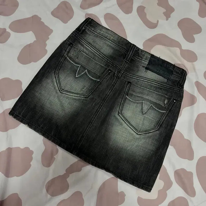 [BUNJANG] Vintage Y2K Wash Distressed Grey Denim Skirt / 빈티지 펑투케 와투케 y2k 워싱 데미지 그레이 청지마