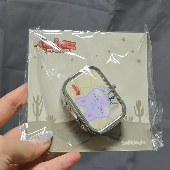 [BUNJANG] ATINY TREASURE San Mini Tin Case / 애니티즈 트레져 틴케이스 산덕이