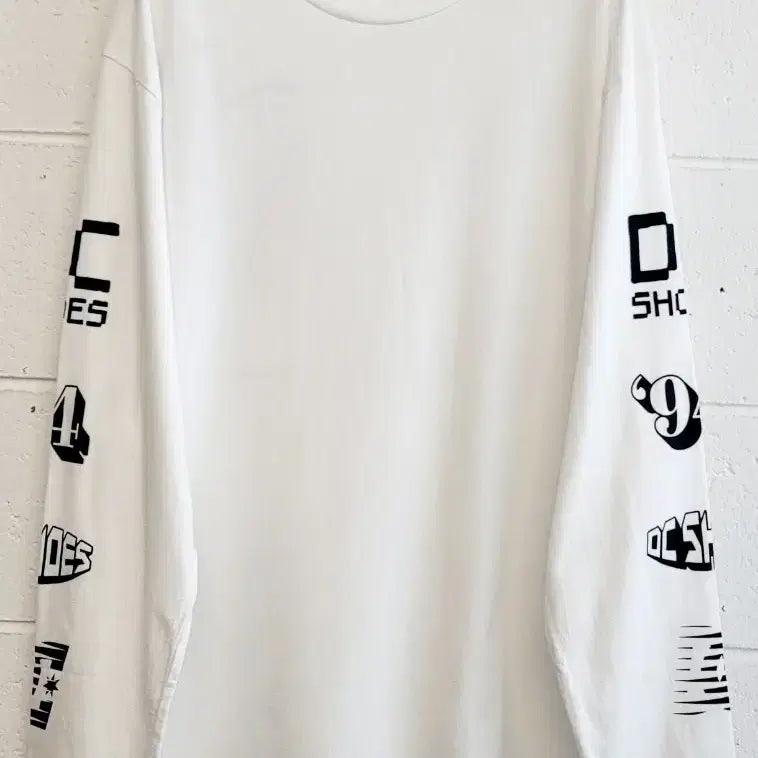 [BUNJANG] DC Shoes All Smiles Long Sleeve T-shirt / DC슈즈(DCShoes) 올스마일즈(All Smiles) 롱슬리브티셔츠