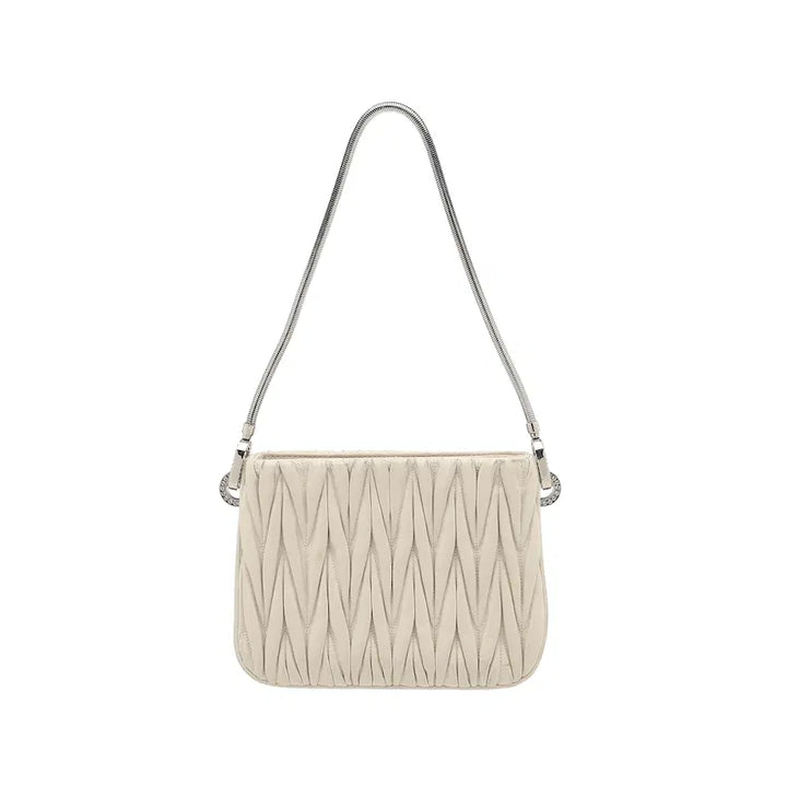 [BUNJANG] Miu Miu Matelassé Nappa Leather Shoulder Bag / 미우미우 쌔씨 마테라세 나파 숄더백