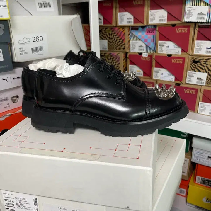 [BUNJANG] Alexander McQueen Studded Derby Shoes / 40)알렉산더맥퀸 스터드 블랙 더비슈즈