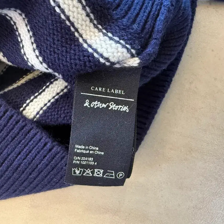 [BUNJANG] And Other Stories Striped Knit Sweater / 앤아더스토리즈  여성용 니트사이즈S
