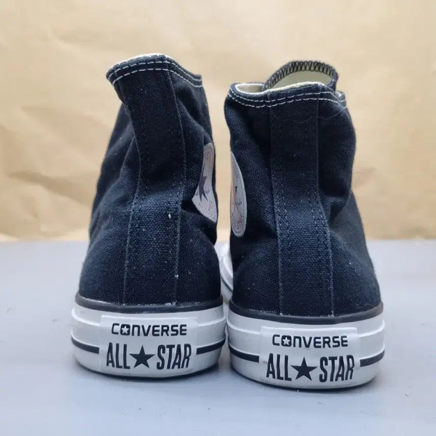 [BUNJANG] Converse Chuck Taylor Black High Top Sneakers / 컨버스 척테일러 블랙하이탑 230