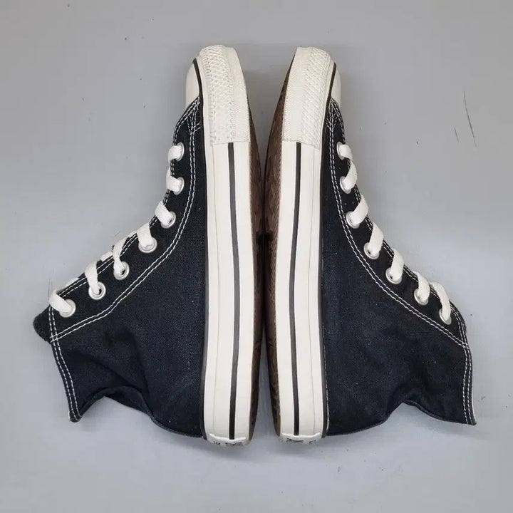 [BUNJANG] Converse Chuck Taylor Black High Top Sneakers / 컨버스 척테일러 블랙하이탑 230
