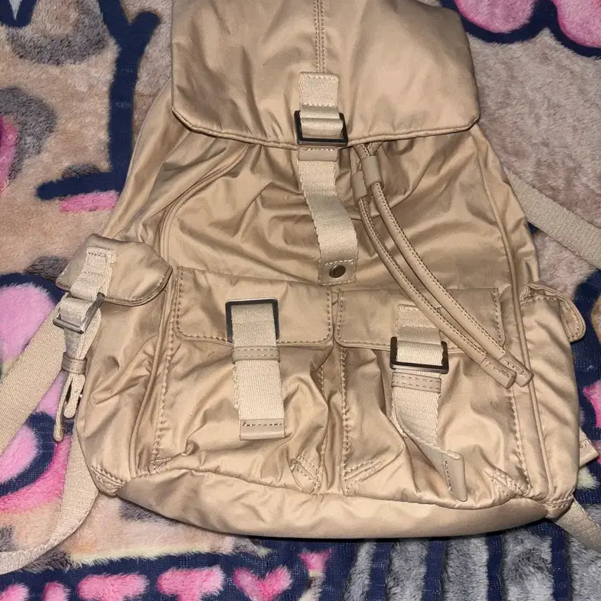 [BUNJANG] Zara Beige Buckle Nylon Backpack / 자라 베이지 버클 나일론 백팩 가방 책가방 여행가방 데일리