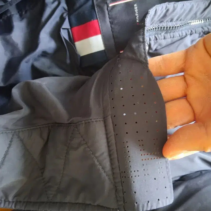 [BUNJANG] Tommy Hilfiger Navy Padded Jumper (L) / 타미힐피거 네이비 패딩 점퍼  L