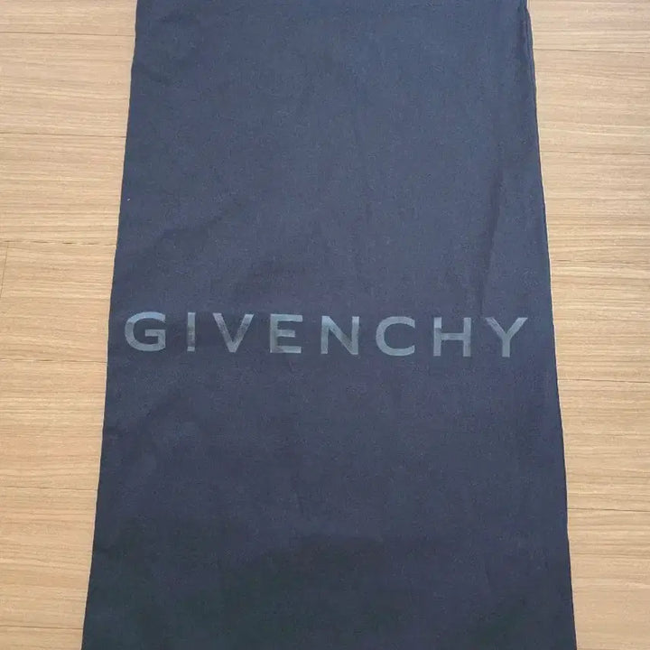[BUNJANG] Givenchy Dust Bag Black Large / 지방시 더스트백 블랙 대형 34*59센티