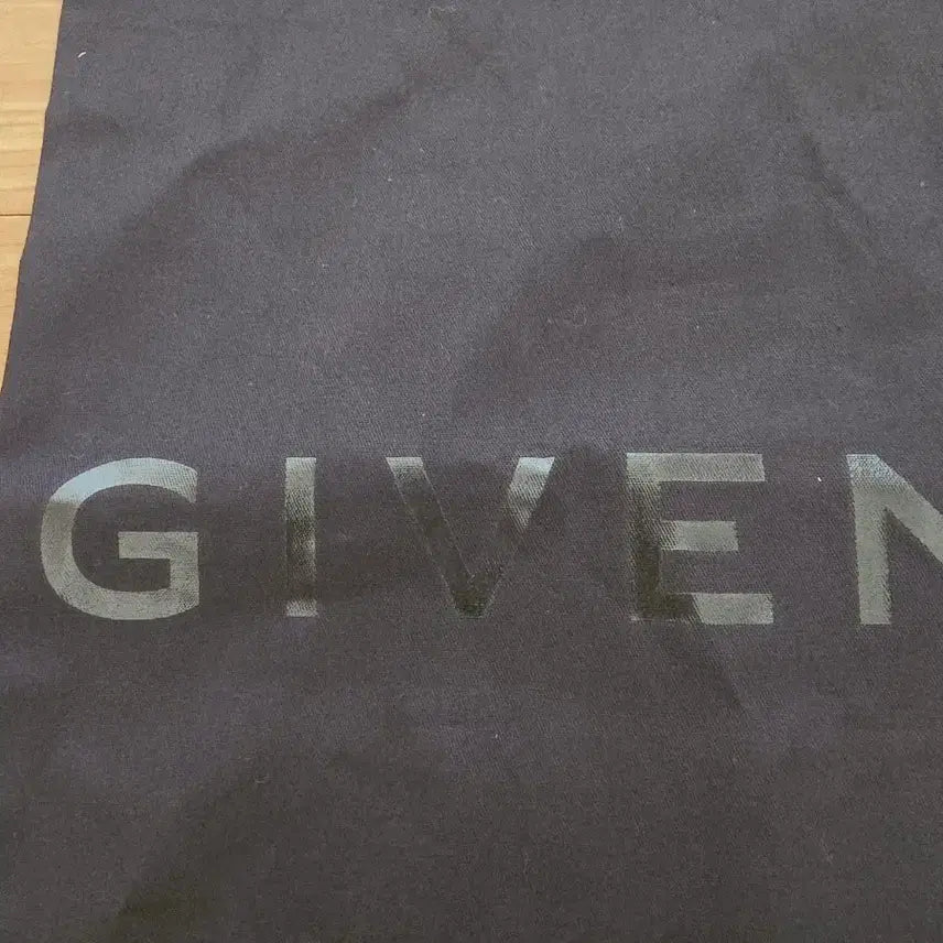[BUNJANG] Givenchy Dust Bag Black Large / 지방시 더스트백 블랙 대형 34*59센티