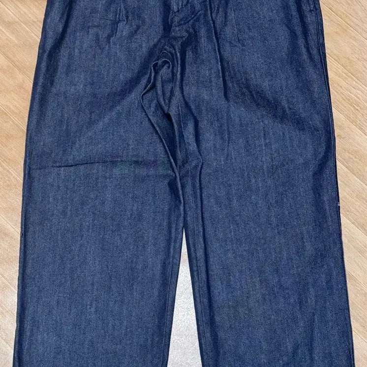 [BUNJANG] Uniqlo C Straight Denim Pants Navy / 유니클로C 턱 스트레이트 데님 팬츠 네이비 91 새상품