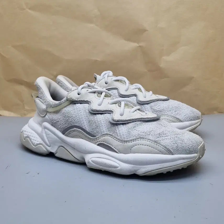 [BUNJANG] Adidas Ozweego Sneakers 240 / 아디다스 오즈위고 운동화240