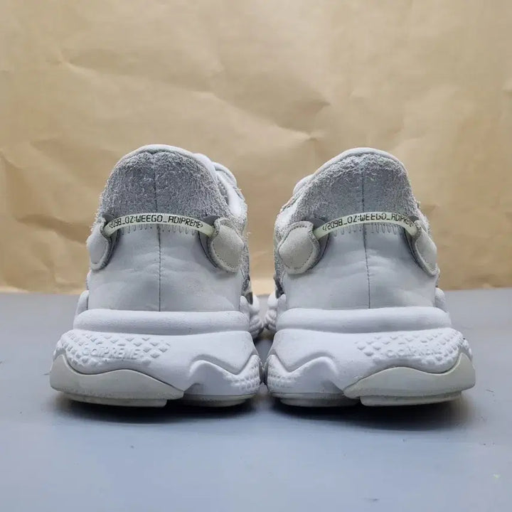 [BUNJANG] Adidas Ozweego Sneakers 240 / 아디다스 오즈위고 운동화240