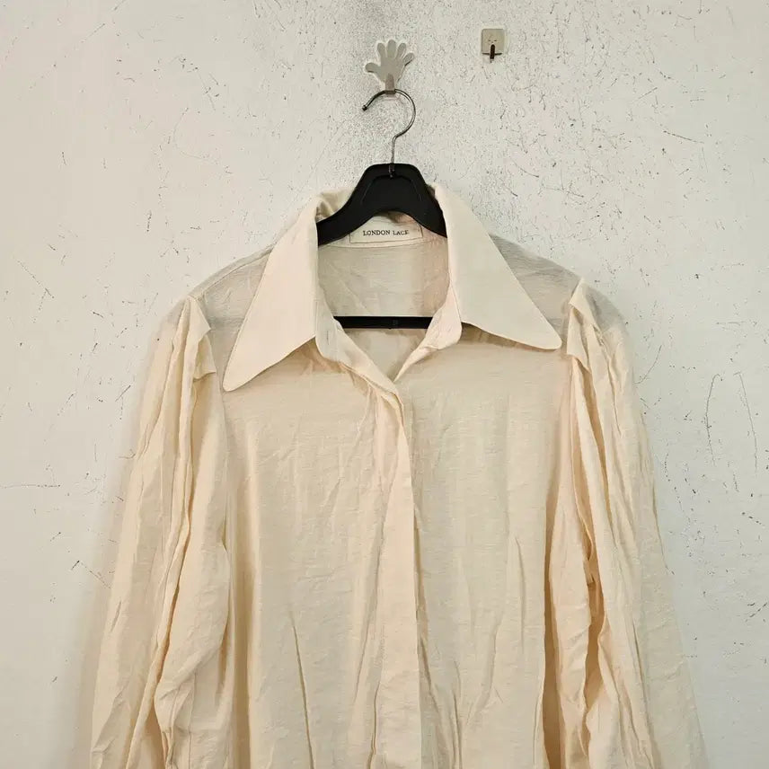[SOLD OUT] 런던레이스 아이보리 셔츠 블라우스