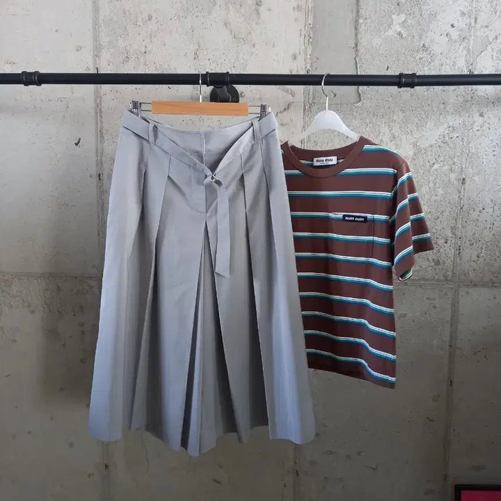 [BUNJANG] SHESMISS Pleated Skirt Pants / SHESMISS 멋스러운 플리츠스커트바지