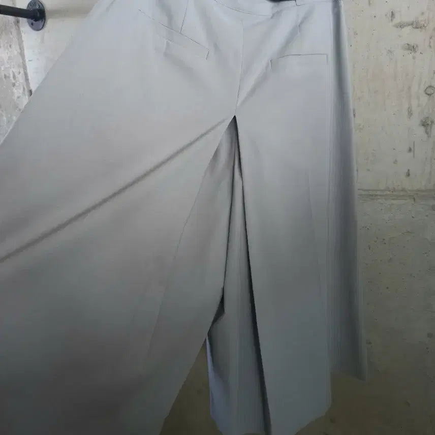 [BUNJANG] SHESMISS Pleated Skirt Pants / SHESMISS 멋스러운 플리츠스커트바지