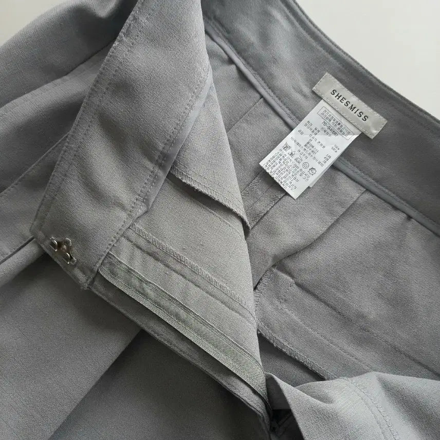 [BUNJANG] SHESMISS Pleated Skirt Pants / SHESMISS 멋스러운 플리츠스커트바지