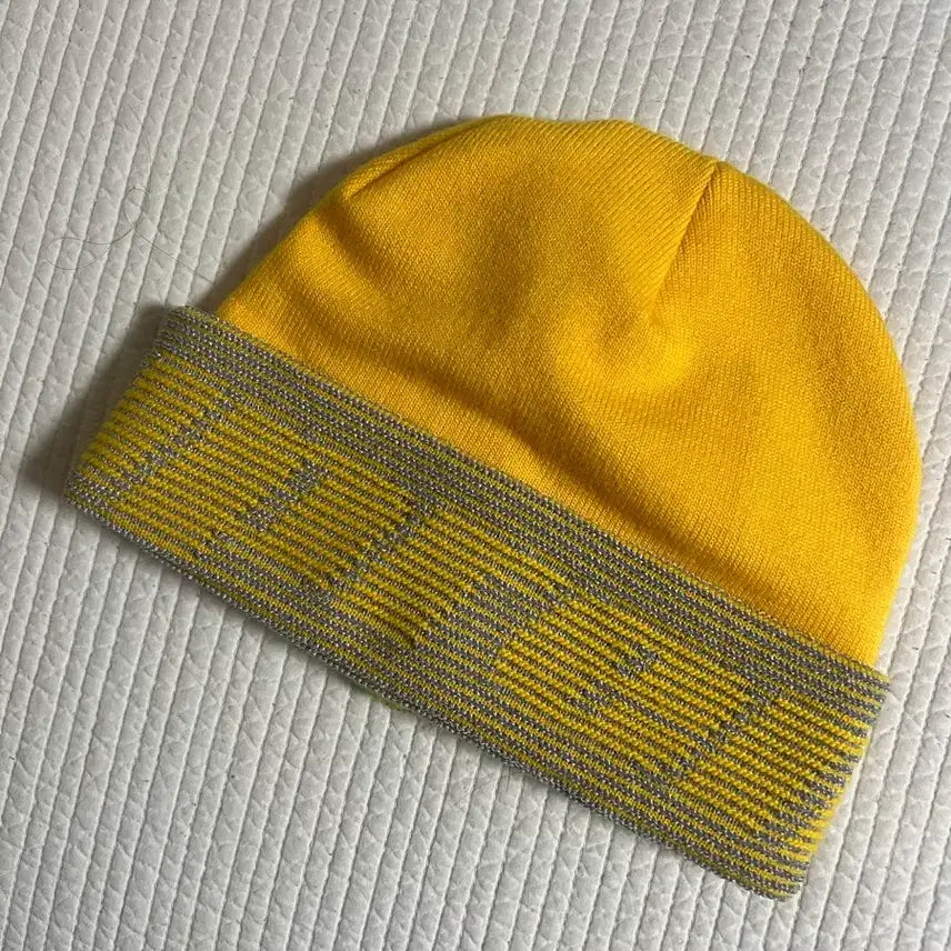 [BUNJANG] Supreme Reflective Jacquard Beanie Mustard / 슈프림 리플렉티브 자카드 비니 머스타드