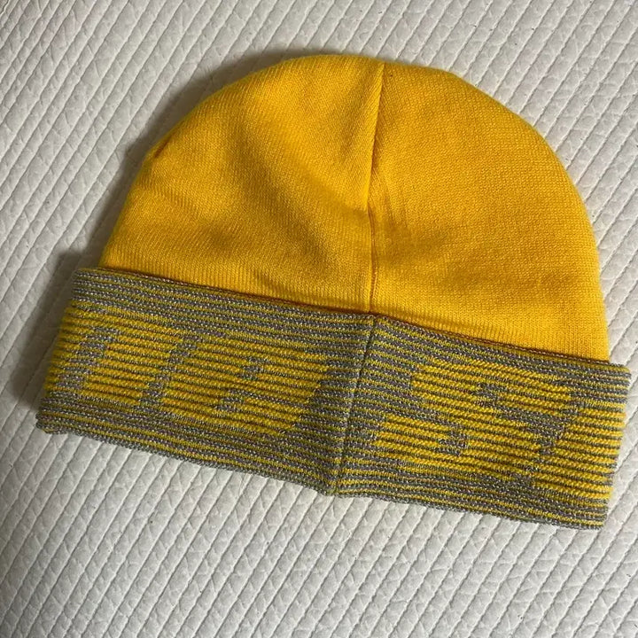[BUNJANG] Supreme Reflective Jacquard Beanie Mustard / 슈프림 리플렉티브 자카드 비니 머스타드