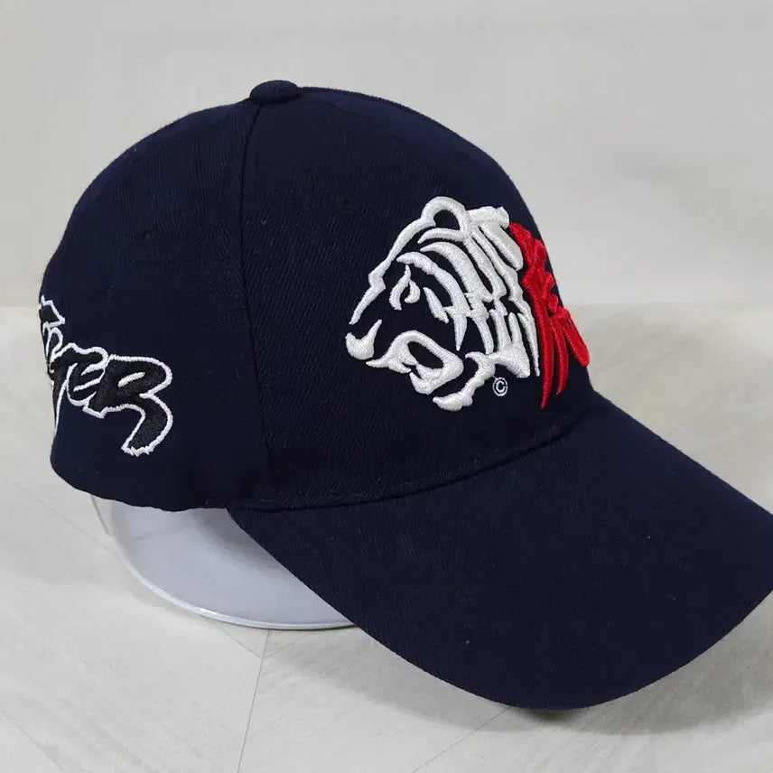 [BUNJANG] Vintage Baseball Cap Tiger Embroidered Wool Blend Cap / 빈티지 베이스볼 캡 타이거 자수 볼캡 울혼방 모자
