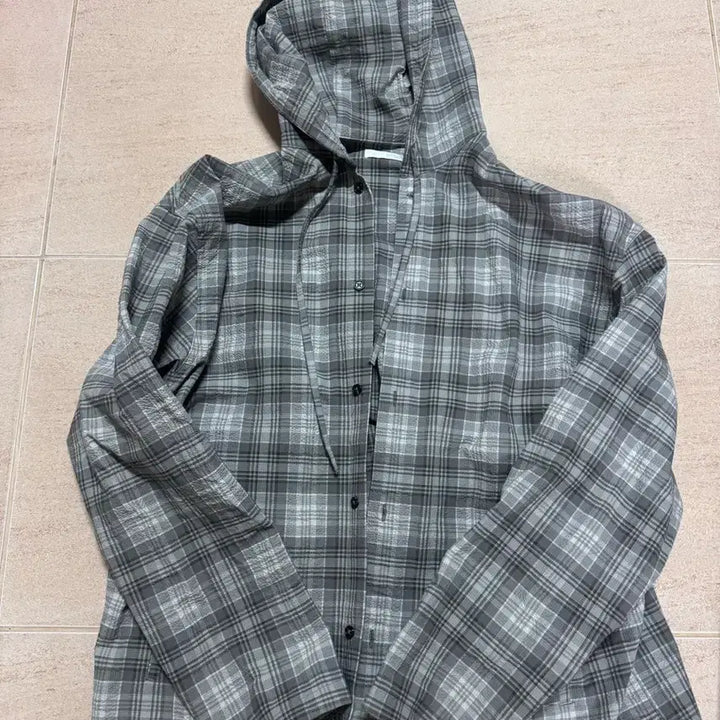 [BUNJANG] ZARA Hooded Check Overshirt - Size M / 자라 후드체크 오버셔츠 m사이즈(100정도)