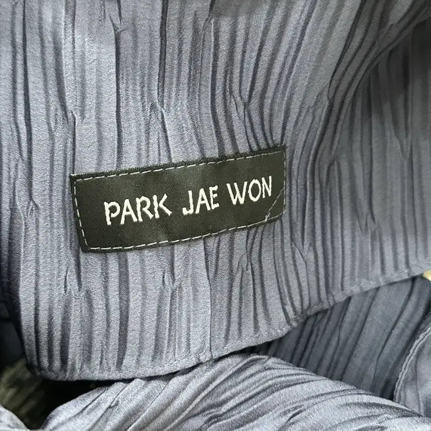 [BUNJANG] Park Jiwon Pleats Jacket / 박지원 플리츠 자켓