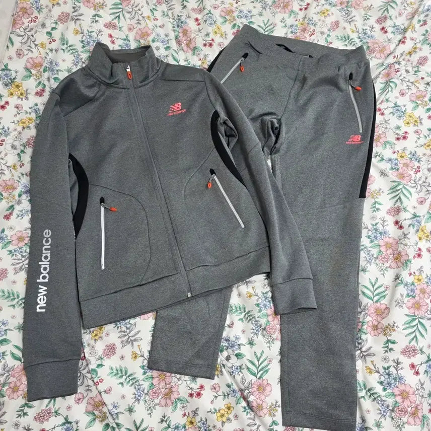 [BUNJANG] New Balance Vintage Grey Training Jacket and Pants Set / 뉴발란스 올드스쿨빈티지)그레이 트레이닝 집업져지팬츠 세트