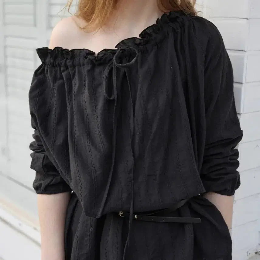 [BUNJANG] Letter From Moon Leaf One Shoulder Frill Blouse / 새상품) 레터프롬문 리프 원숄더 프릴 블라우스