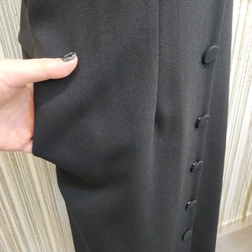 [SOLD OUT] 블랙 단추 포켓 7부소매 원피스/택배가능