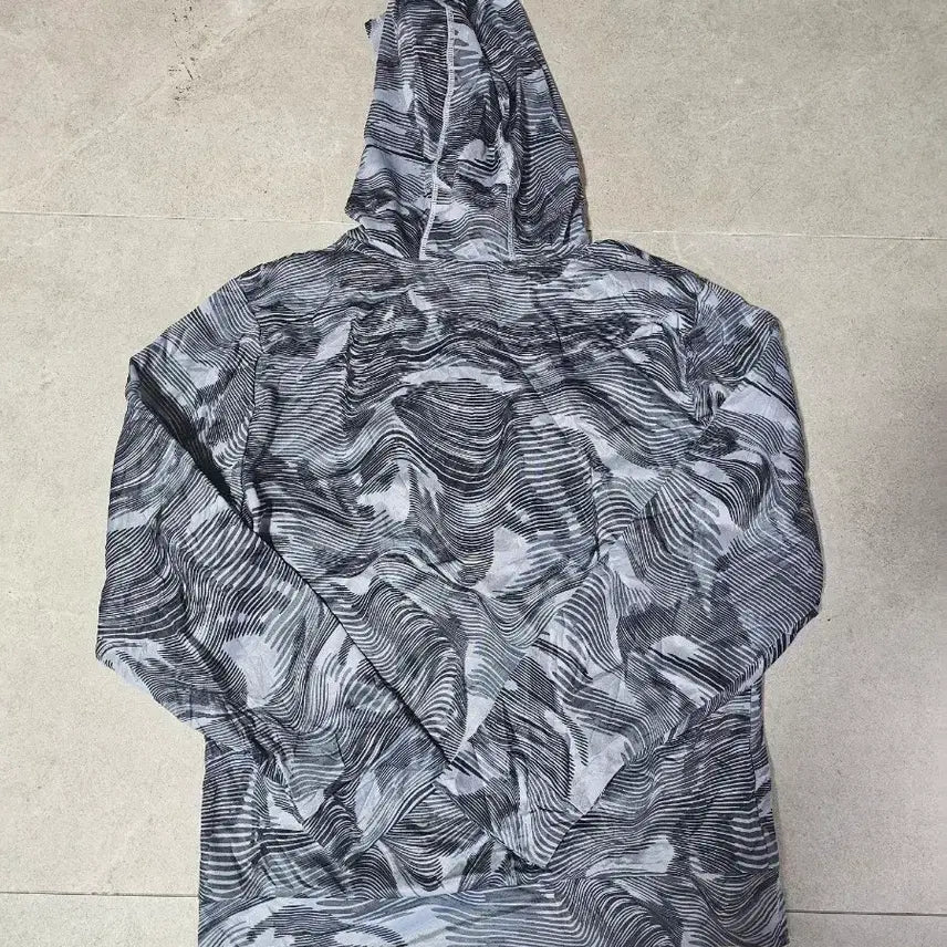 [BUNJANG] Adidas Wave Pattern Hoodie XL / 아디다스 물결 패턴 후드티 XL