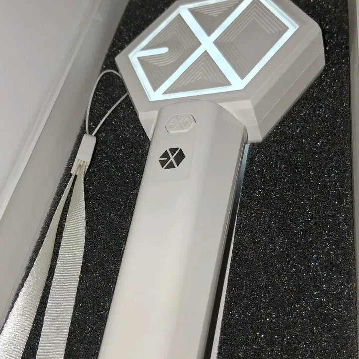 [BUNJANG] EXO Official Lightstick Ver. 2 / EXO 공식 응원봉 ver 2