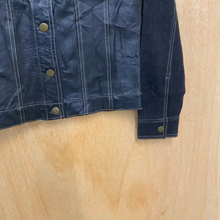 [BUNJANG] Vintage Japanese Real Leather Denim Trucker Jacket / 일본 빈티지 리얼레더 데님 트러커 자켓