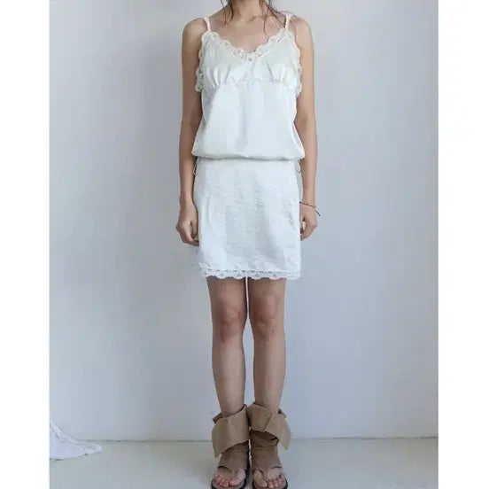 [BUNJANG] Hocus Pocus Cream Lace Slip Bustier / 호쿠스포쿠스 크림 레이스 슬립 뷔스티에