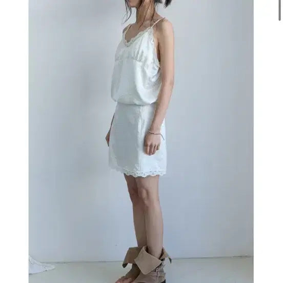 [BUNJANG] Hocus Pocus Cream Lace Slip Bustier / 호쿠스포쿠스 크림 레이스 슬립 뷔스티에