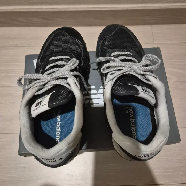 [BUNJANG] New Balance 574 Black Sneakers / 뉴발란스 574 블랙 220