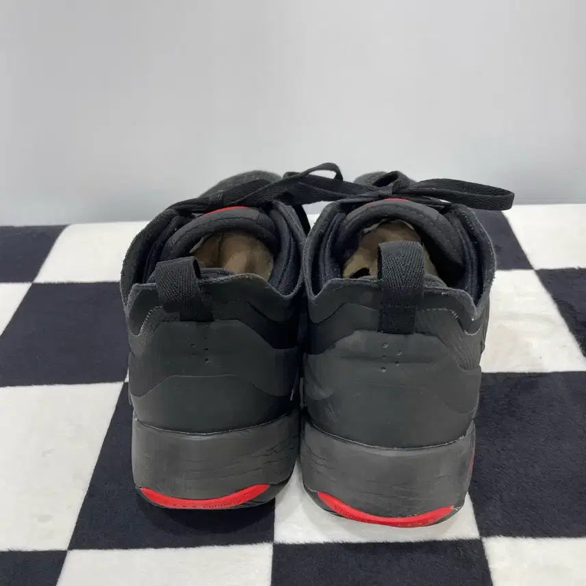 [BUNJANG] Nike Jordan Luka 1 PF Black University Red Sneakers / 205) 나이키 조던 루카1 PfF 블랙 유니버시티 레드 290mm