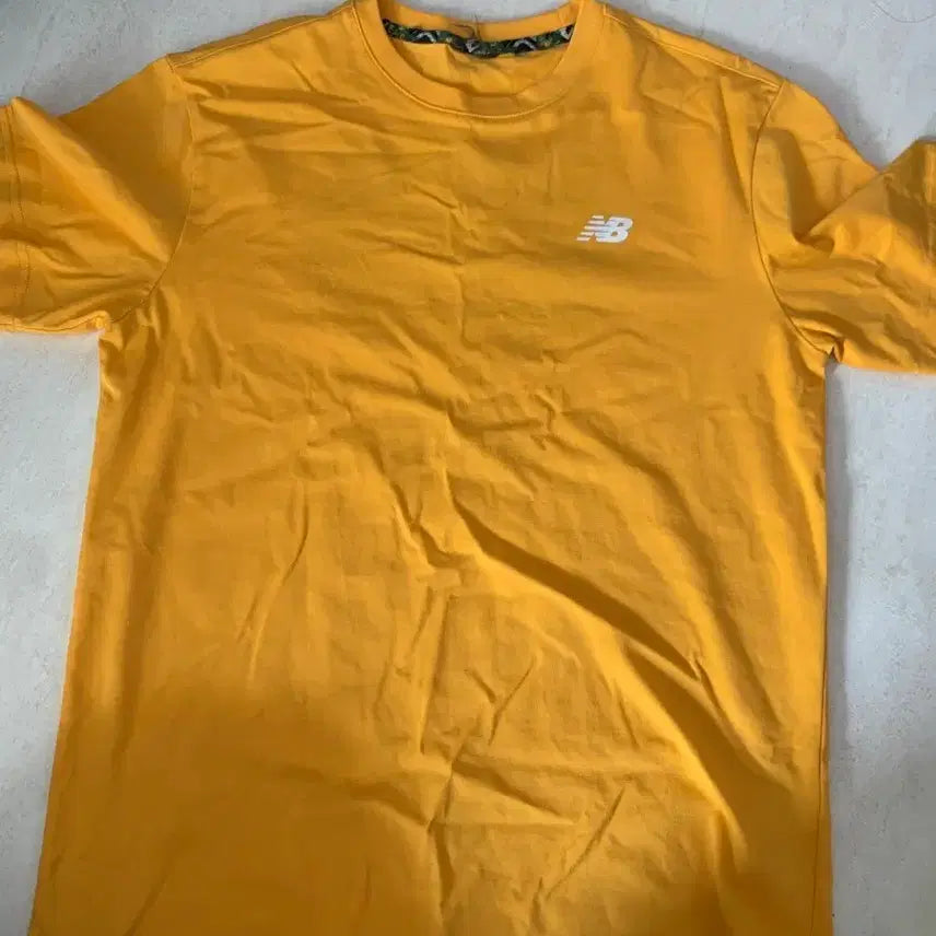 [BUNJANG] New Balance Short Sleeve T-Shirt / 뉴발란스 반팔 티셔츠