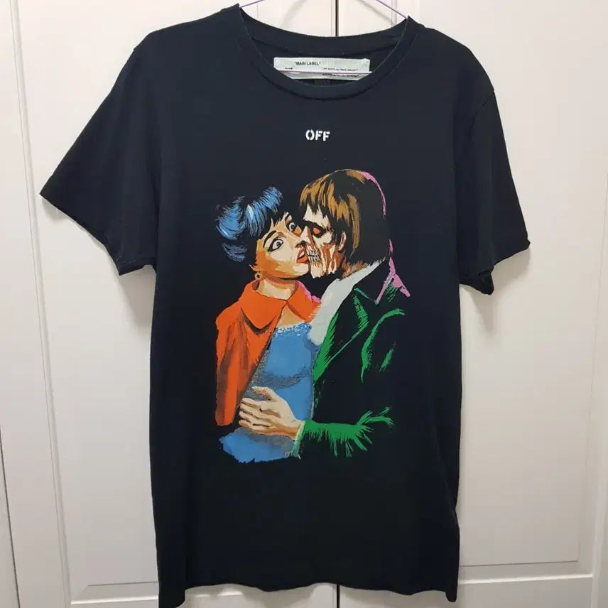 [BUNJANG] Off-White Kiss Print Black Short Sleeve T-shirt / 오프화이트 키스 프린팅 블랙 반팔 티셔츠 95