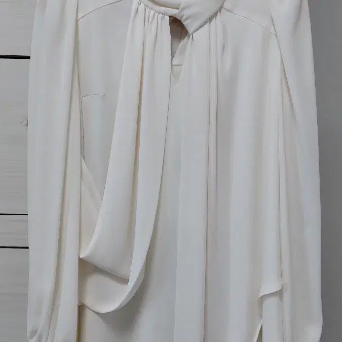 [BUNJANG] JIGOTT Blouse / JJGOTT 지고트 블라우스