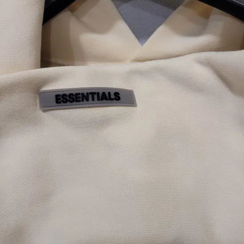 [BUNJANG] Essential Fleece Hoodie Ivory (Unisex) / 에센셜 기모 후드티 아이보리(남녀공용)