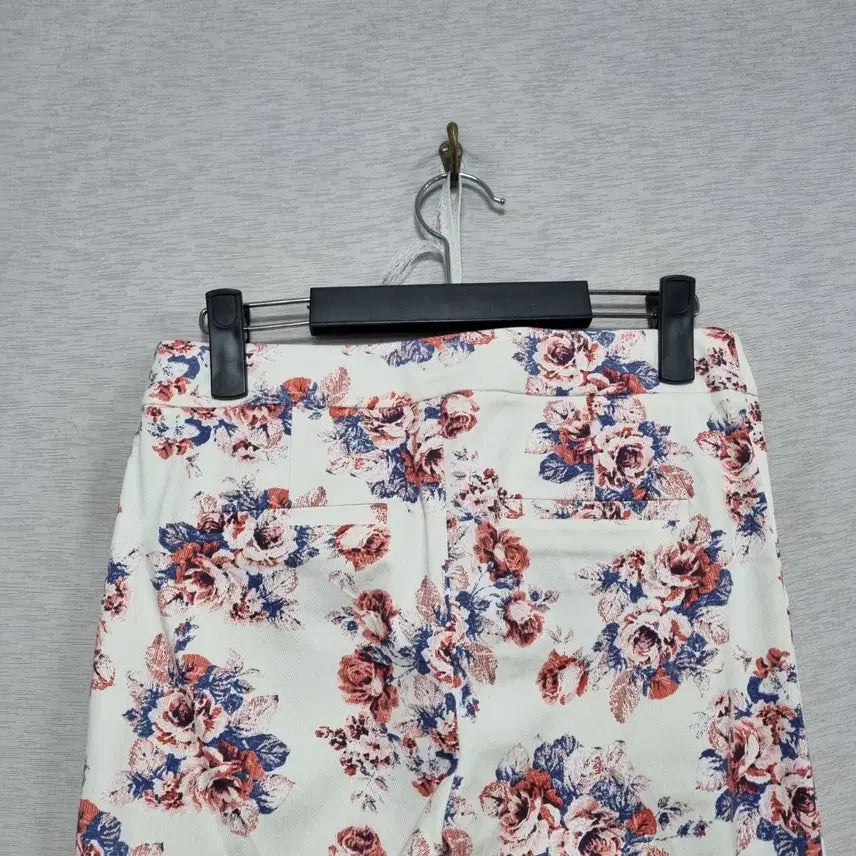 [BUNJANG] Egoist Floral Print Spandex Pants (Women&
