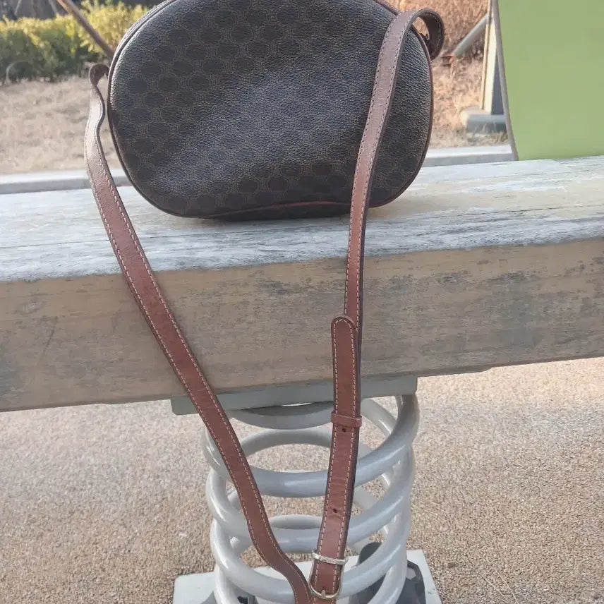 [BUNJANG] Celine Vintage Macadam Triomphe Blazon Camera Bag / [정품] 세린느 빈티지 마카담 트리오페 블라종 카메라백 (숄더/크로스)